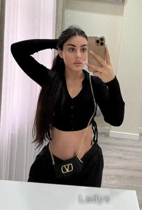 Profil de Noemie, 35 ans, Escort girl à Cléré-du-Bois