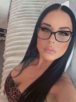 Profil de Yasmina, 40 ans, Escort girl à LaFerrière-Béchet