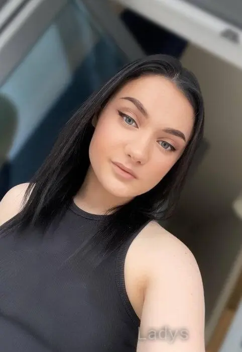 Profil de Mathilde, 32 ans, Escort girl à Fontaine-lès-Dijon