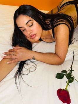 Profil de Justine, 35 ans, Escort girl à Vaux-lès-Mouzon