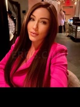 Profil de Sandra, 25 ans, Escort girl à Éteignières